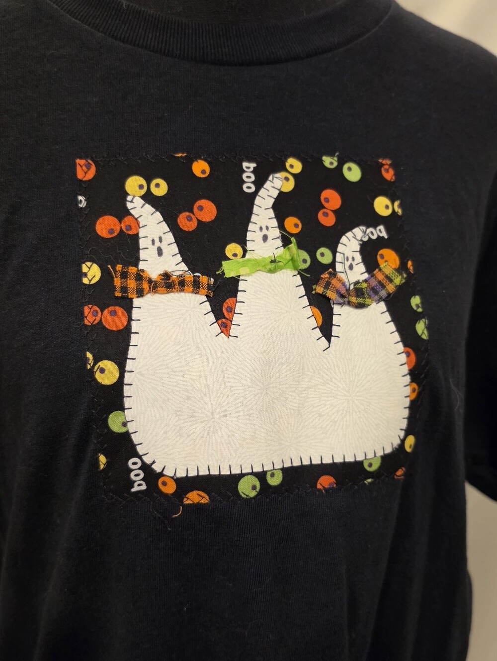 Vintage 90s Fruit of the Loom Black Halloween Ghost Graphic Tee Medium M Spooky - Picture 2 of 4